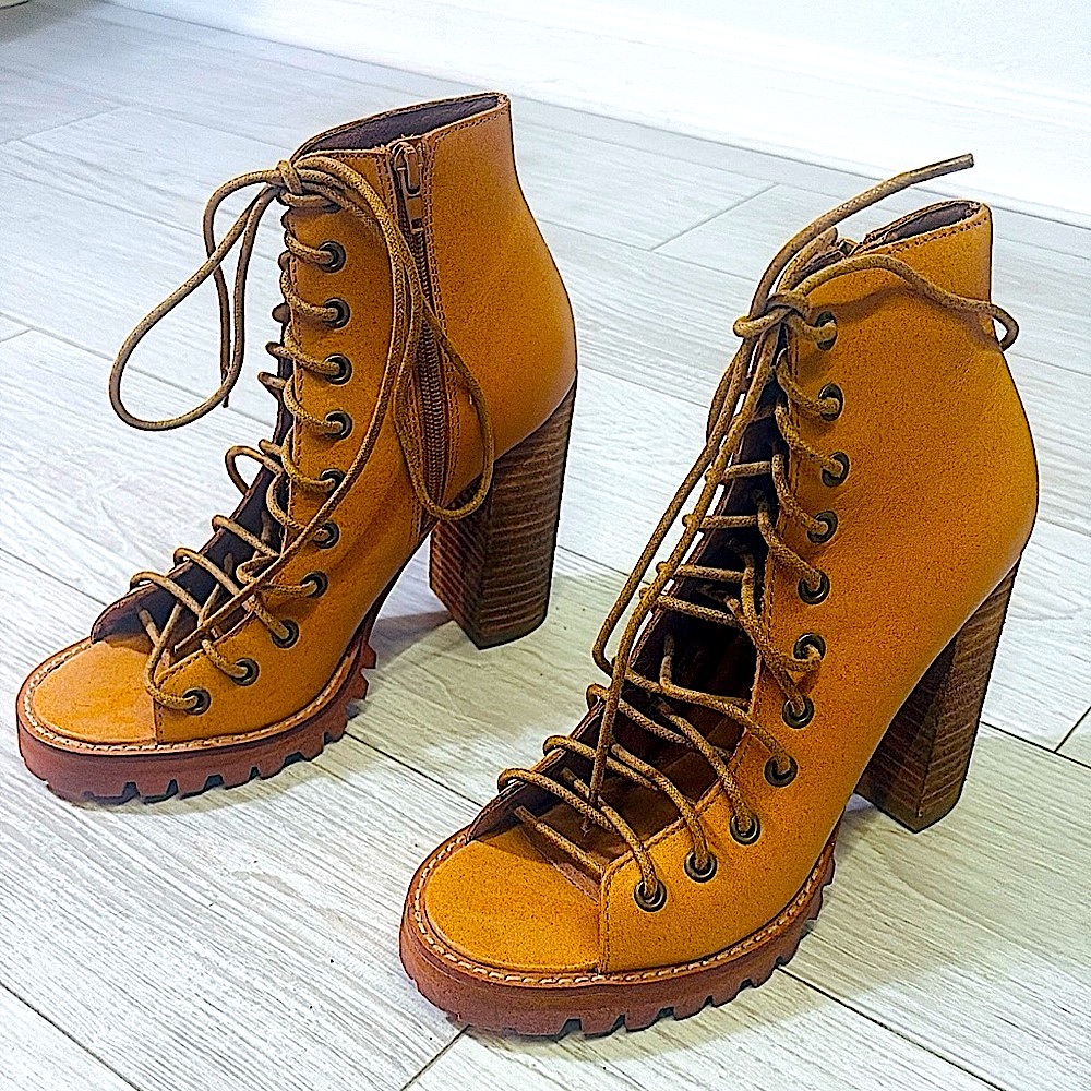 Jeffrey Campbell Tan Lace-Up Chunky Heel Boots
